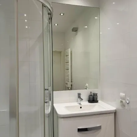 公寓 Househost Plac Na Groblach 5 *